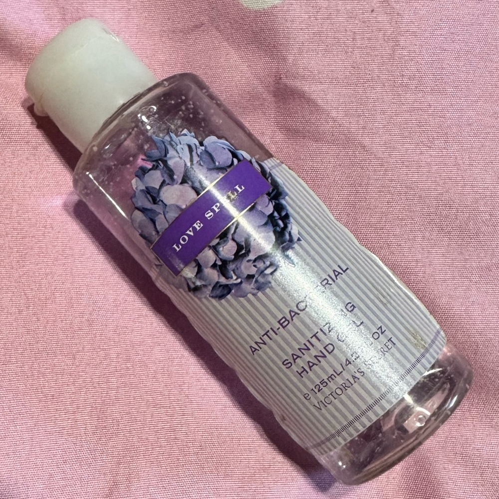 Victoria's Secret Purple Hand Anti-Bacterial Love Spell Discontinued product